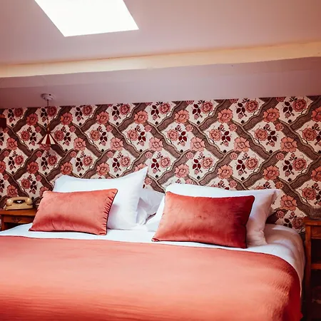 Отель Maison Lacassagne