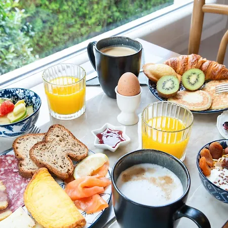 Отель Maison Lacassagne 4*